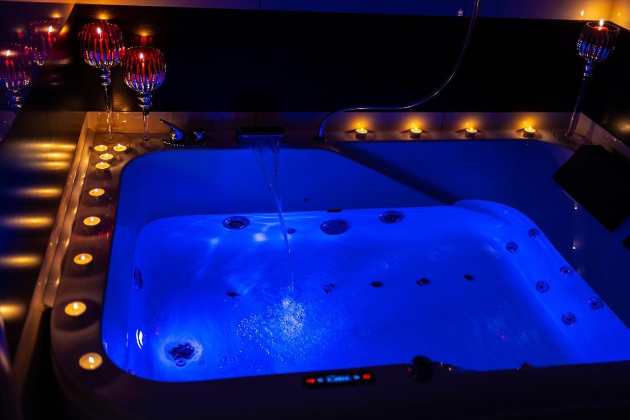 Premium Jacuzzi Apartment Klaipėda Eksteriør billede